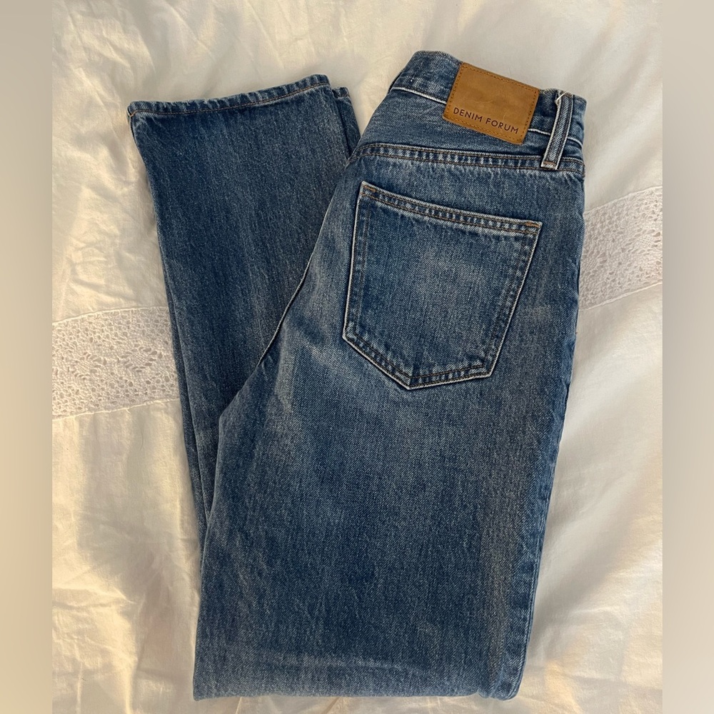 Aritzia Denim Forum Straight Leg Jeans